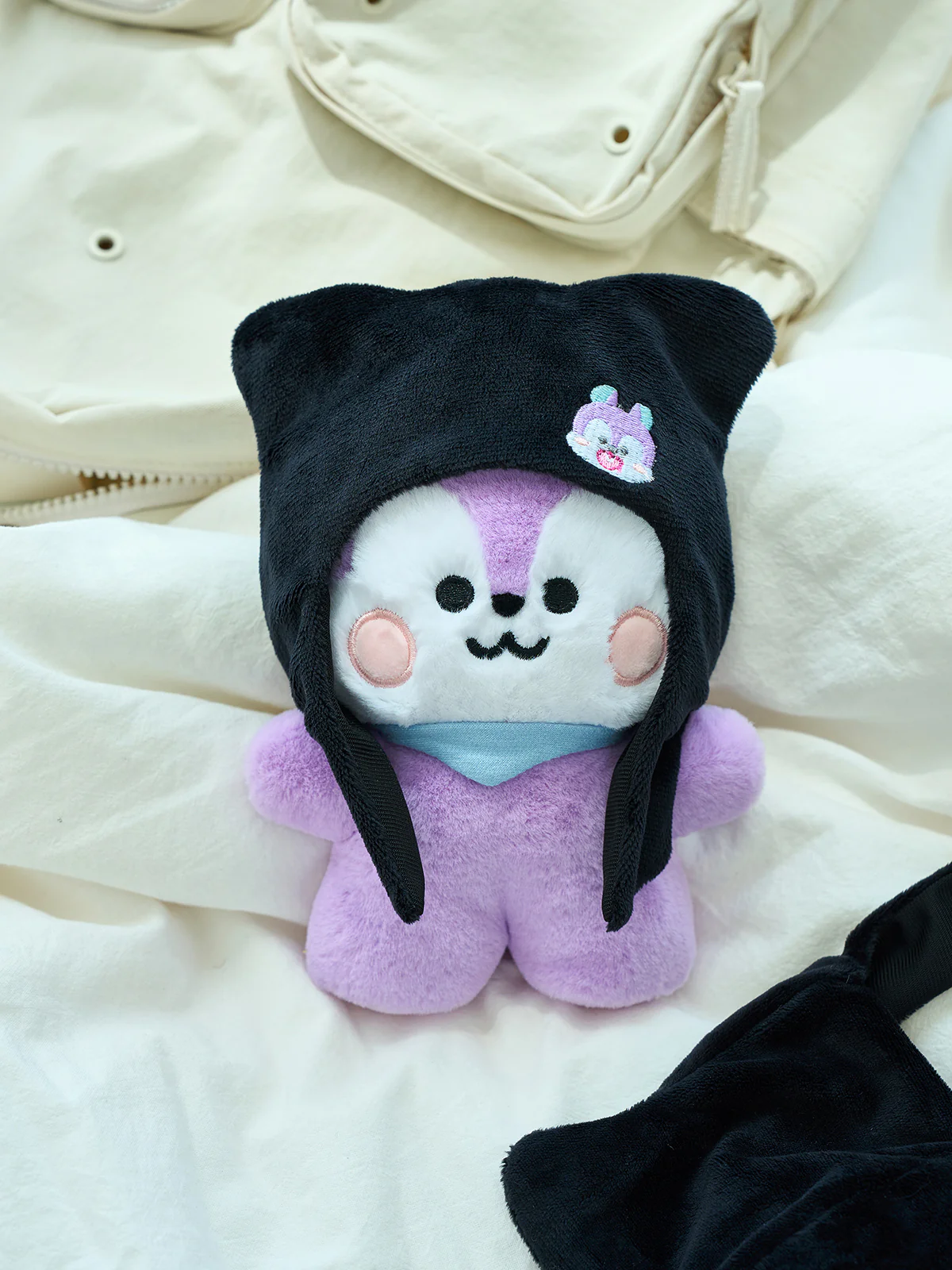 BT21 - MANG BASIC MD CLOSET - Image 2