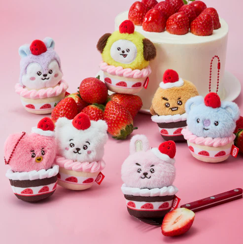 BT21 - STRAWBERRY PARTY CUSTARD STRAWBERRY TART PLUSH KEYRING
