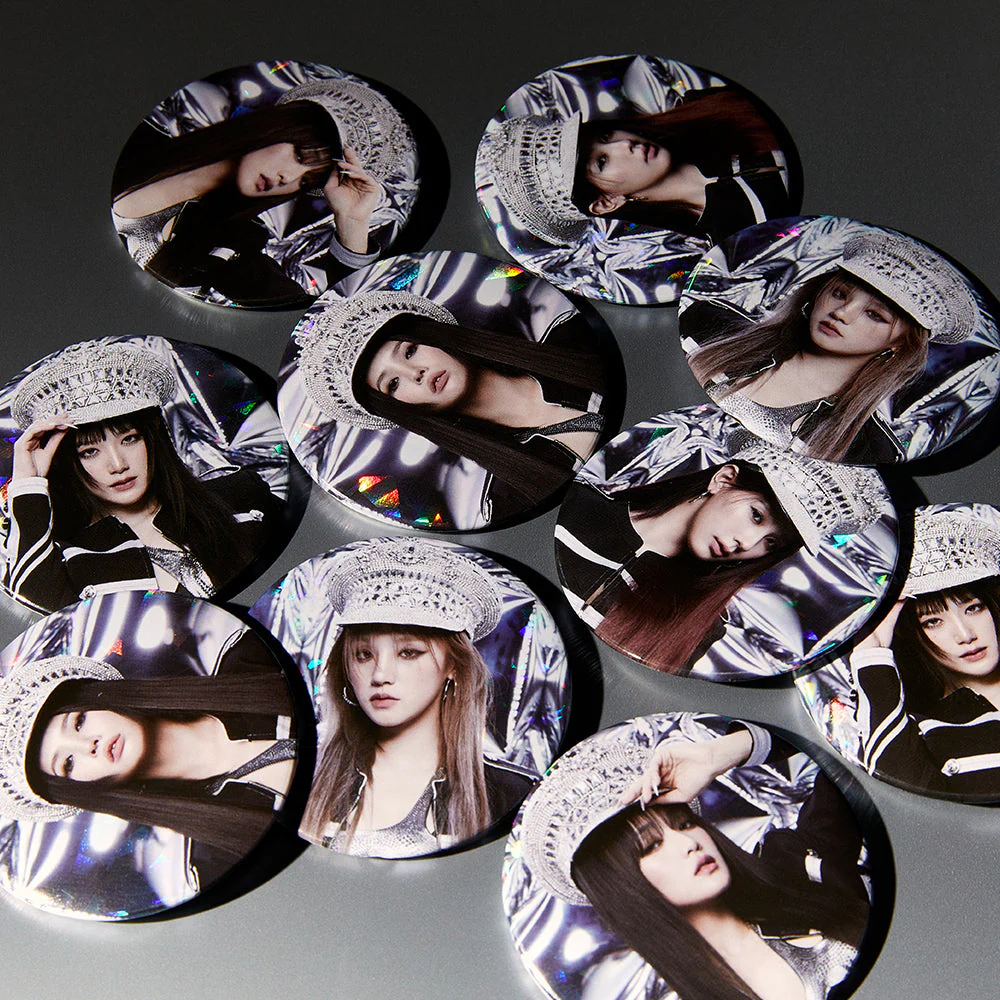 (G)I-DLE - SUPER LADY OFFICIAL MD CAN BADGE 2 VER. - Image 3