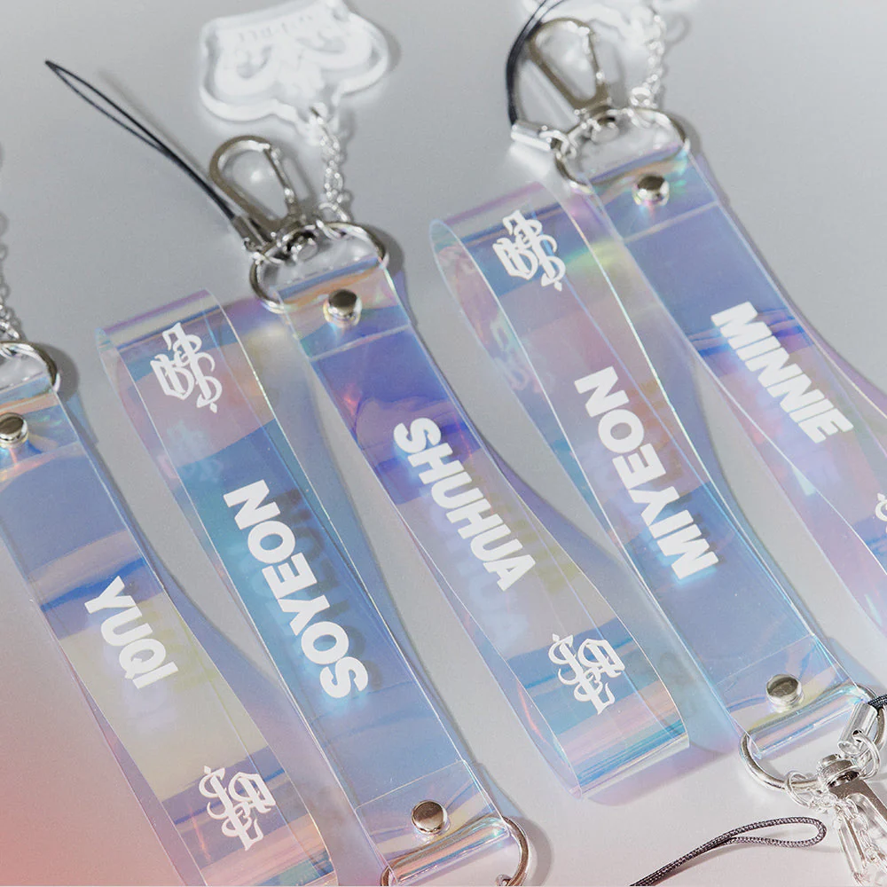 (G)I-DLE - SUPER LADY OFFICIAL MD LIGHT STICK STRAP - Image 3
