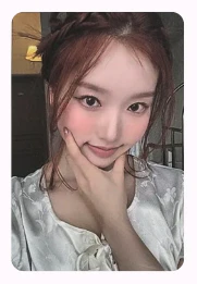 [ONLY PHOTOCARD] LOOSSEMBLE - ONE OF A KIND 2ND MINI ALBUM STANDARD RANDOM - Image 33